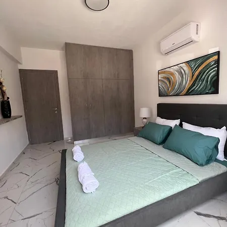 Daire A5 Luxe Oasis Retreat - 3 Minute Drive To Pafos